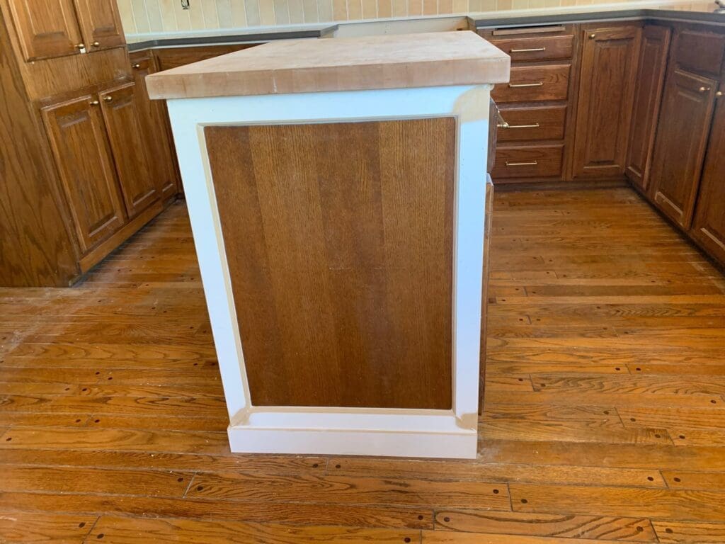 Two tone bright kitchen 8