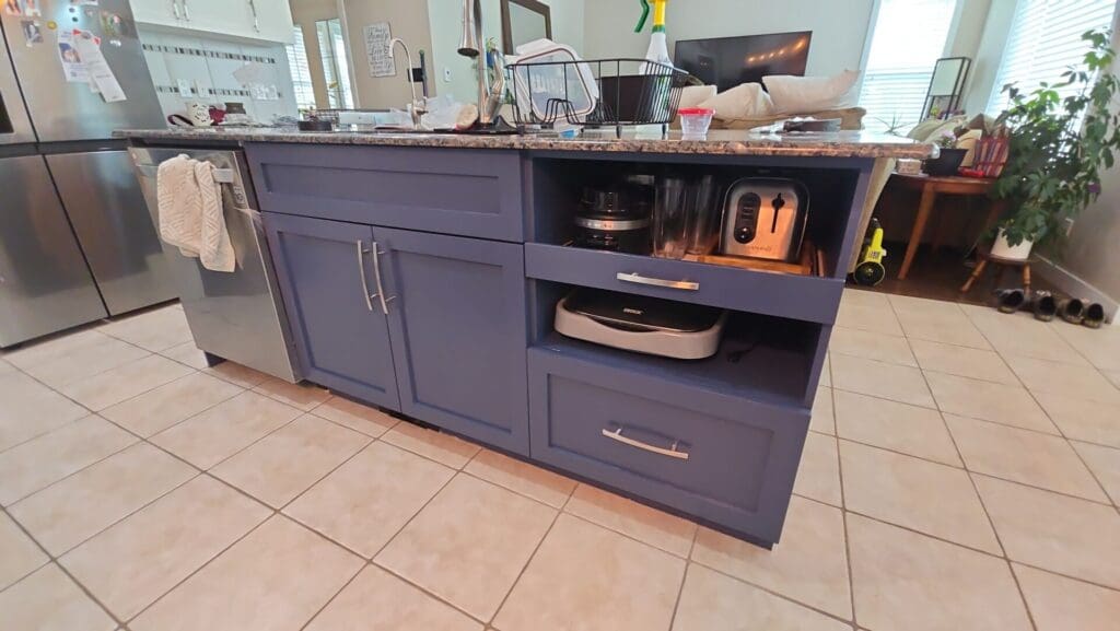 blue and white kitchen 2