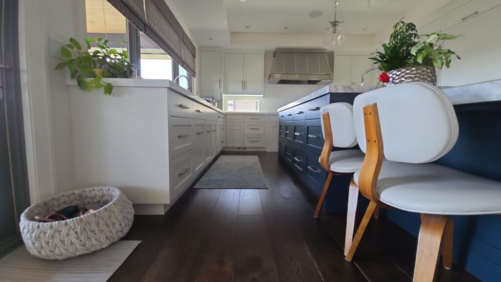 Blue and white refinish 7